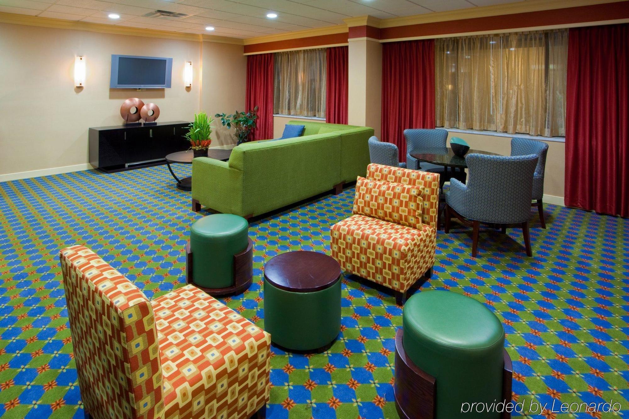 Holiday Inn Express Washington Dc Sw - Springfield, An Ihg Hotel Dış mekan fotoğraf